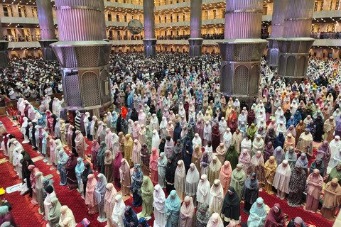 Tarawih Perdana Ramadan 1447 H di Masjid Istiqlal Dipenuhi Jemaah