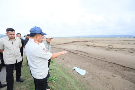 1.500 Hektare Sawah Tertimbun Lumpur! Muhammad Tito Karnavian Turun Tangan di Pidie Jaya
