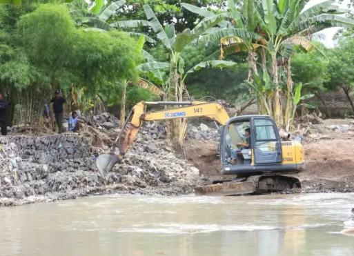 Curah Hujan Ekstrem Picu Banjir, Pemkot Bandar Lampung Normalisasi Sungai dan Drainase di Campang Raya