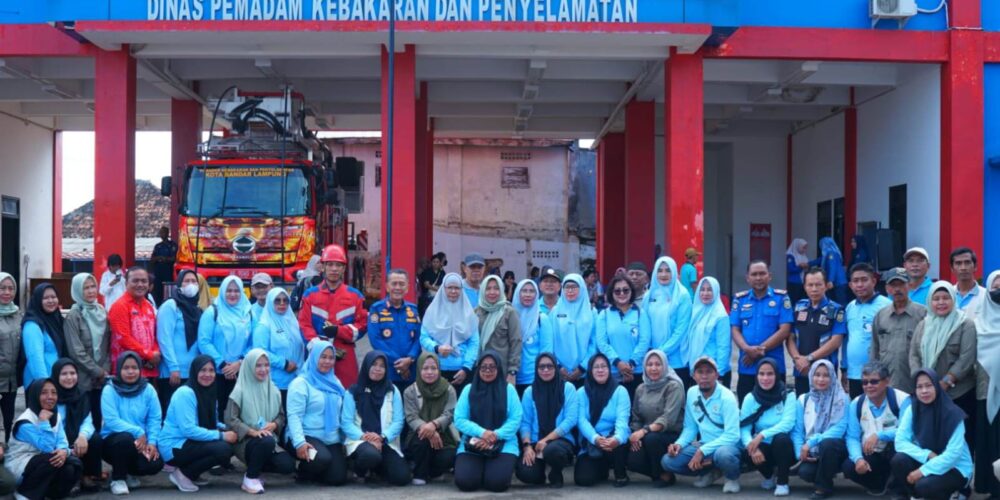 Puluhan Siswa SDB Ikuti Outing Class Edukatif di Damkar Bandar Lampung, Belajar Cegah Kebakaran dengan Cara Menyenangkan