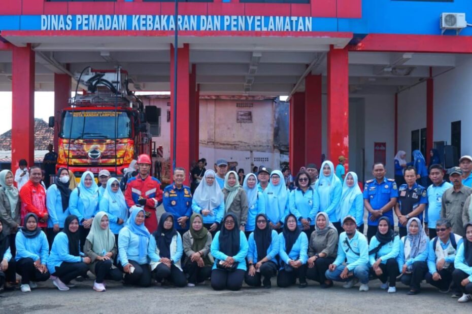 Puluhan Siswa SDB Ikuti Outing Class Edukatif di Damkar Bandar Lampung, Belajar Cegah Kebakaran dengan Cara Menyenangkan