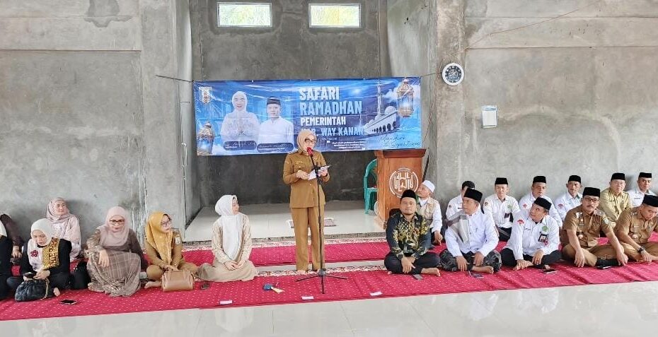 Pererat Kedekatan dengan Warga, Bupati Ayu Asalasiyah Gelar Safari Ramadan di Rebang Tangkas