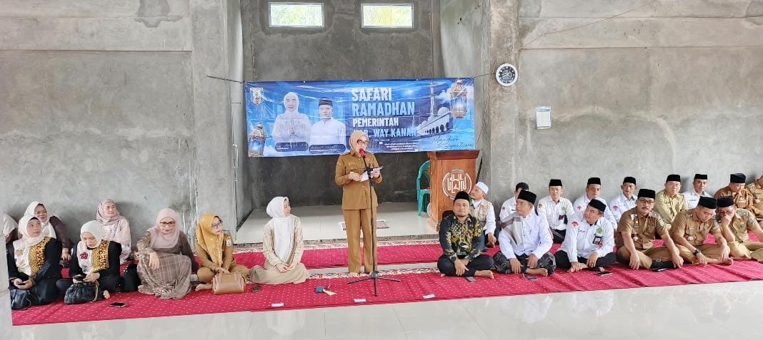 Pererat Kedekatan dengan Warga, Bupati Ayu Asalasiyah Gelar Safari Ramadan di Rebang Tangkas