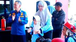 Puluhan Siswa SDB Ikuti Outing Class Edukatif di Damkar Bandar Lampung, Belajar Cegah Kebakaran dengan Cara Menyenangkan