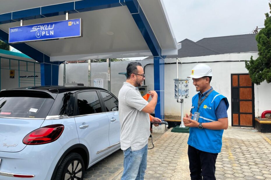 Penggunaan SPKLU Naik Tajam, PLN Lampung Cek Kesiapan Pengisian Kendaraan Listrik di Jalur Mudik Lebaran 2026