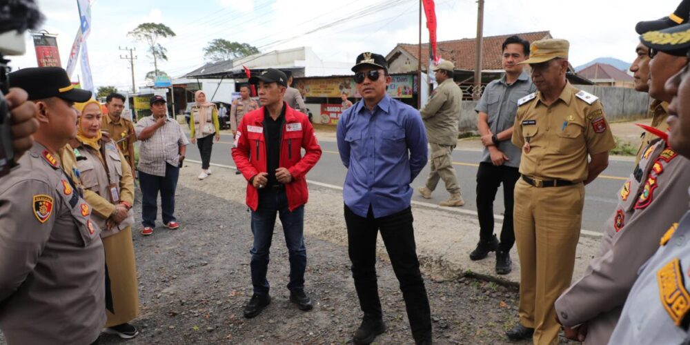 Bupati Parosil Tinjau Pos Pengamanan Mudik di Sekincau dan Sumber Jaya, Pastikan Kesiapan Operasi Ketupat 2026