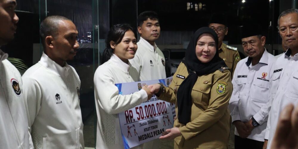 Atlet Bandar Lampung Peraih Medali SEA Games 2025 Dapat Bonus dari Eva Dwiana