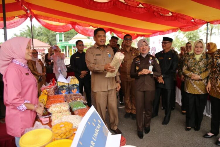 Aksi Nyata Kendalikan Inflasi Ramadan 2026, Kejari Kaur Gelar Pasar Murah dan Bazar UMKM di Bintuhan