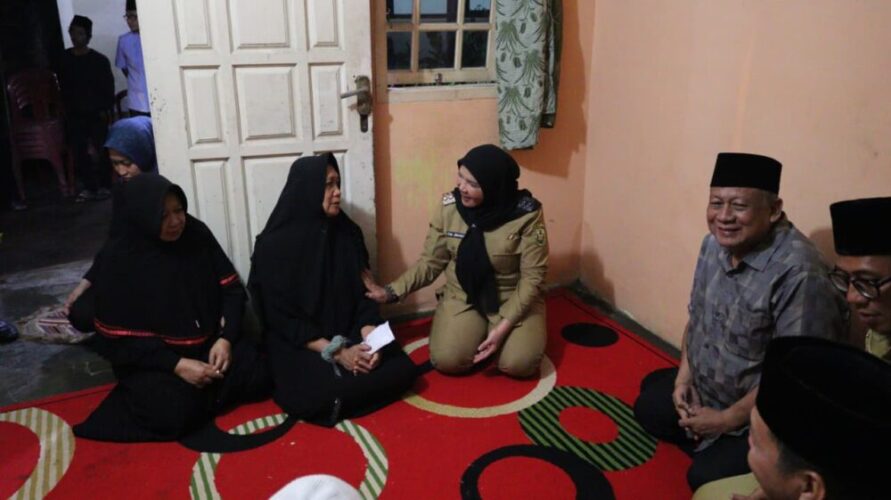 Dafi Korban Tenggelam di Sungai Balok Ditemukan Meninggal, Eva Dwiana Sambangi Rumah Duka