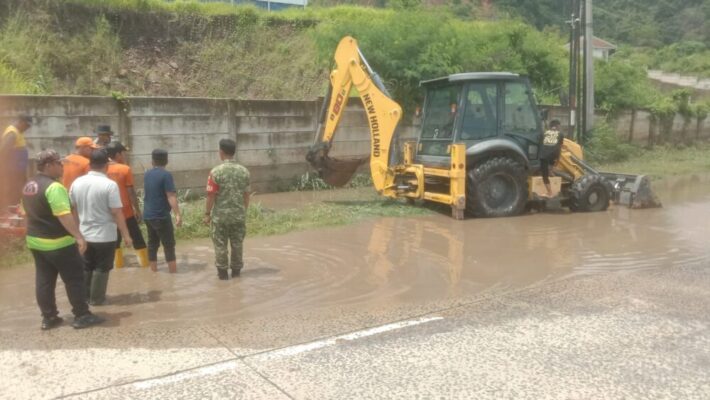 Wali Kota Eva Dwiana Gerak Cepat Tangani Genangan di Jalan Soekarno-Hatta