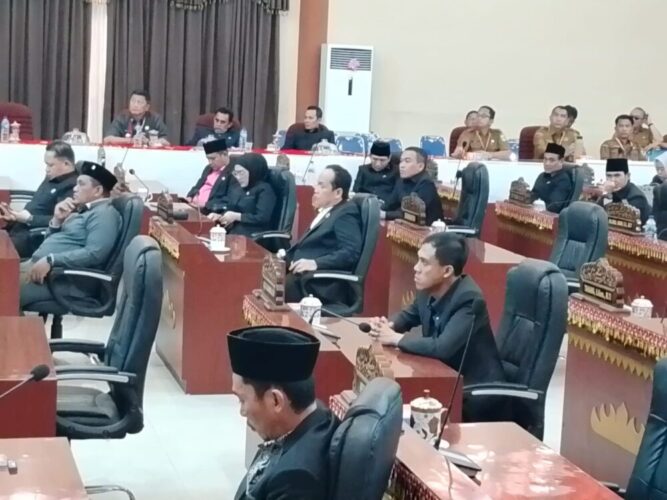 DPRD Tanggamus Gelar Paripurna, Setujui Tiga Ranperda dan Bahas Perubahan Nomenklatur BPRS