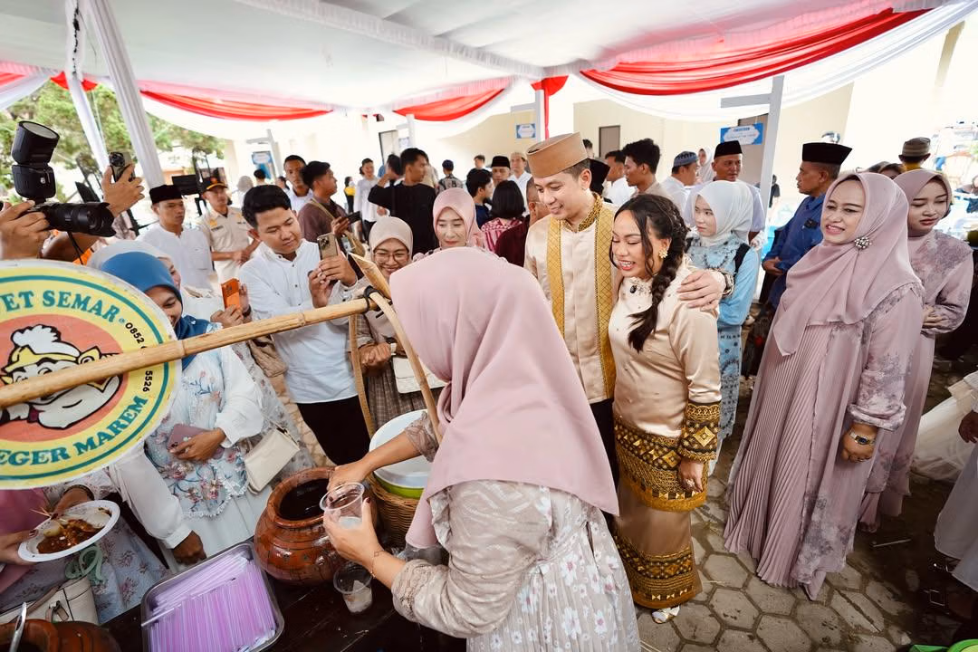 UMKM Jadi Bintang Halalbihalal di Lamban Rakyat, Radityo Egi Pratama Dorong Ekonomi Rakyat
