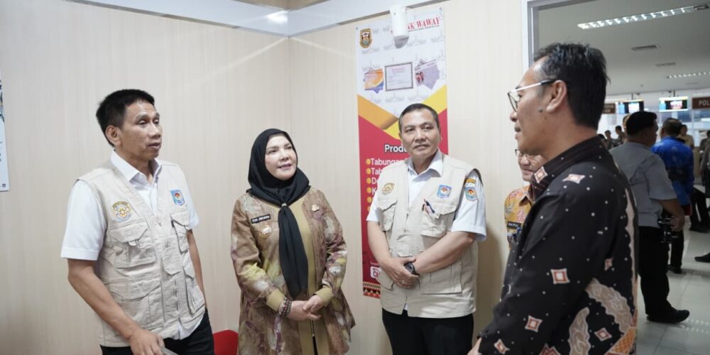 Wamendagri Sidak Bandar Lampung, Uji Penerapan WFH ASN Tanpa Ganggu Pelayanan Publik