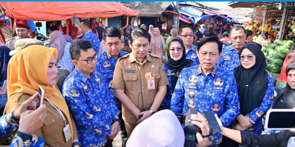 Sekda Supriyanto Cek Pasar, Pastikan Harga Sembako di Lampung Selatan Tetap Stabil Jelang Lebaran