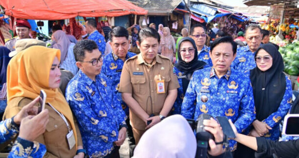 Sekda Supriyanto Cek Pasar, Pastikan Harga Sembako di Lampung Selatan Tetap Stabil Jelang Lebaran