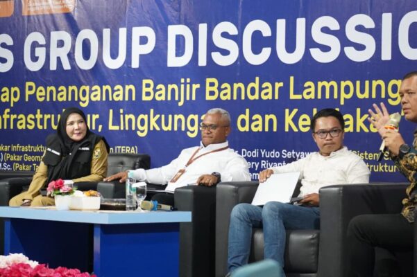 Wali Kota Eva Dwiana Tegaskan Komitmen Atasi Banjir, Dorong Roadmap Terintegrasi di Bandar Lampung