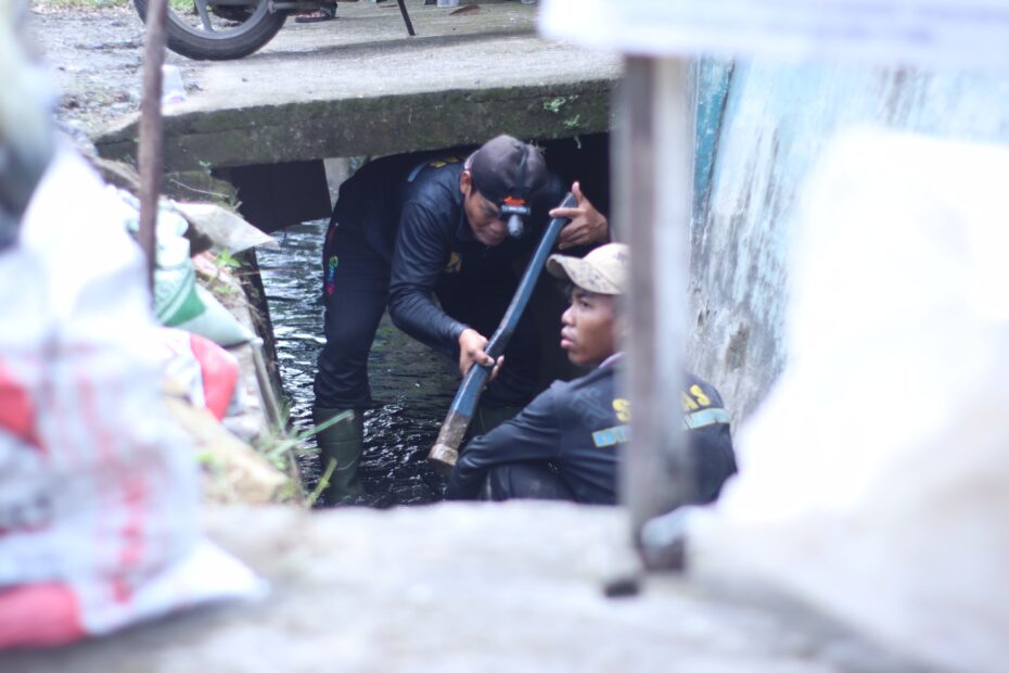 Satgas Gabungan Bersihkan Drainase, Pemkot Bandar Lampung Gerak Cepat Cegah Banjir
