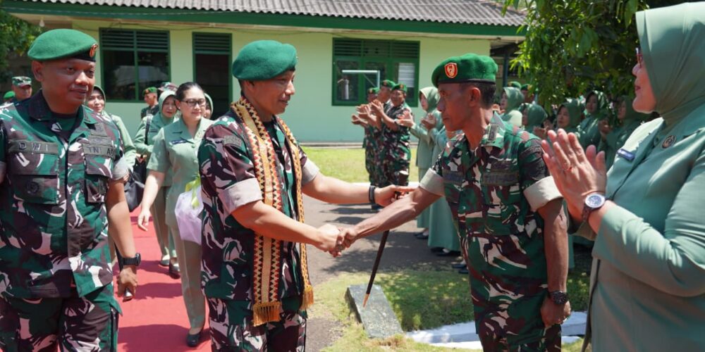 Danrem 043/Gatam Tegaskan Profesionalisme Prajurit di Tanggamus, Soroti Dampak Geopolitik Global