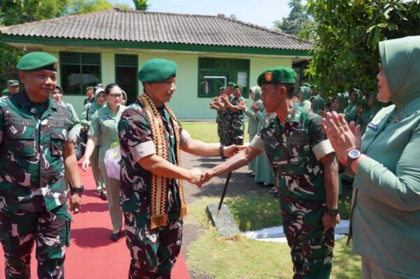 Danrem 043/Gatam Tegaskan Profesionalisme Prajurit di Tanggamus, Soroti Dampak Geopolitik Global