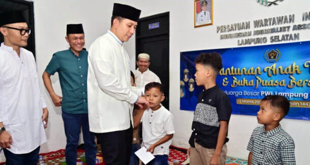 Buka Bersama PWI, Bupati Egi: Media Harus Jadi Penyeimbang, Bukan Sekadar Penyampai Informasi