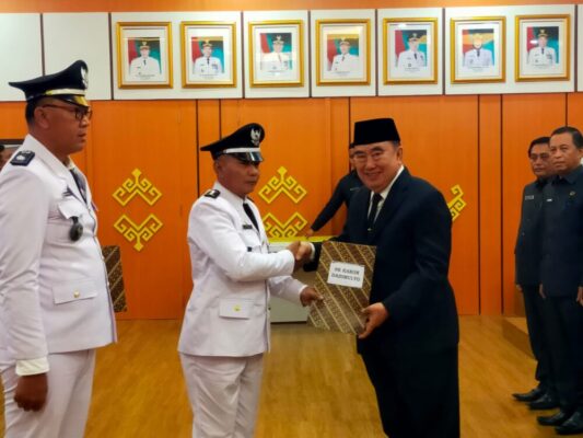 Sukadi Kakon Dadimulyo Resmi di Lantik Bupati Tanggamus; Ingatkan Berpikir Keras Bertindak Cerdas