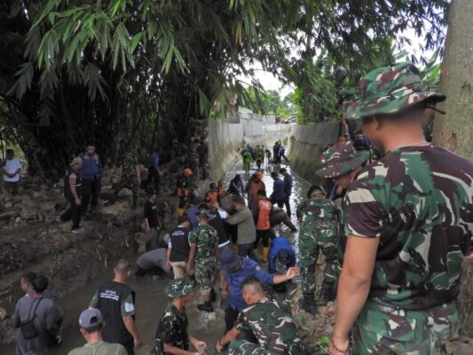 Pemkot Bandar Lampung Bersama TNI Percepat Normalisasi Sungai, Antisipasi Banjir Susulan