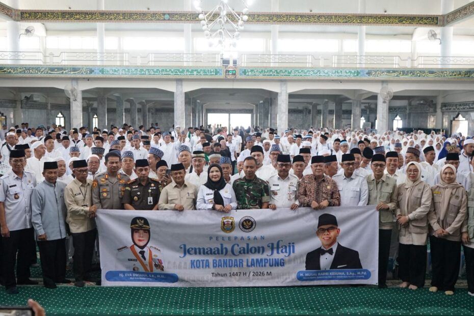 1.159 Jemaah Haji Bandar Lampung Dilepas, Eva Dwiana Doakan Sehat dan Mabrur