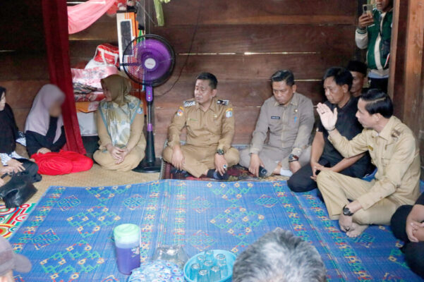 Bupati Kaur Tinjau Langsung Korban Kekerasan Seksual, Pastikan Pendampingan dan Hak Pendidikan Terpenuhi