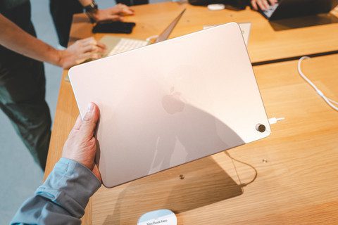 MacBook Neo Resmi Masuk Indonesia! Laptop Apple Pertama Pakai Chip iPhone Dibuka Pre-Order 15 Mei