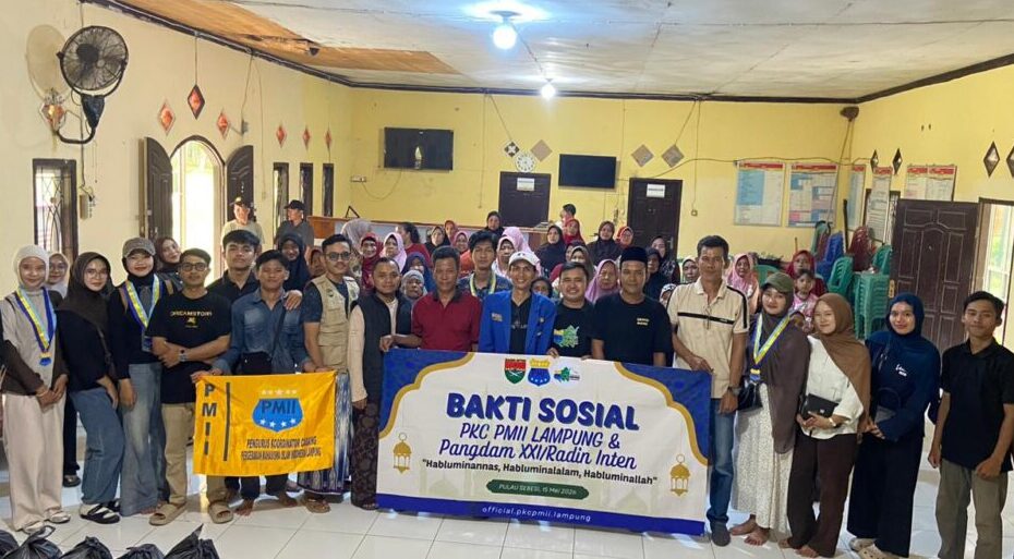 PMII Lampung Turun ke Pesisir! Istigosah, Bagi Sembako hingga Tanam Mangrove Demi Selamatkan Alam dan Warga Sebesi