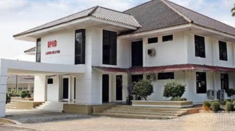 Sekretariat DPRD Lampung Selatan Klarifikasi Anggaran Laundry Rp6,5 Juta per Bulan, Sebut Sesuai Prosedur dan E-Katalog