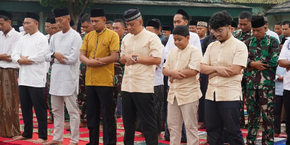 Idul Adha 1447 H, Korem 043/Gatam Gelar Sholat Bersama dan Tebar Semangat Berkurban di Kota Metro