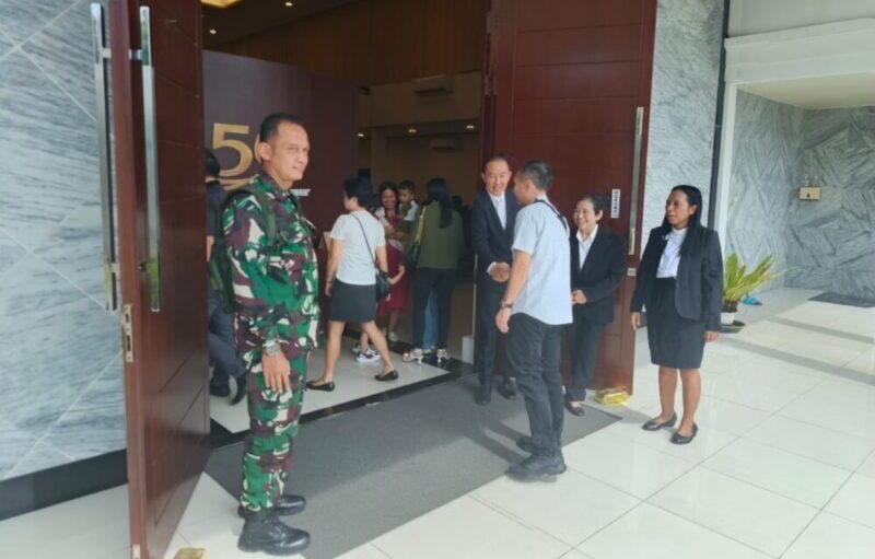 Babinsa Koramil 410-04/TKT Perketat Pengamanan Ibadah Kenaikan Isa Almasih di Bandar Lampung, 220 Jemaat Beribadah Khidmat dan Aman
