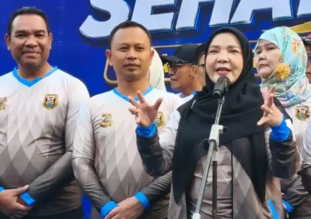 Ribuan Warga Meriahkan Jalan Sehat HUT ke-344 Bandar Lampung, Penjual Cilok Bawa Pulang Mobil