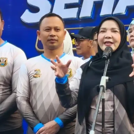 Ribuan Warga Meriahkan Jalan Sehat HUT ke-344 Bandar Lampung, Penjual Cilok Bawa Pulang Mobil