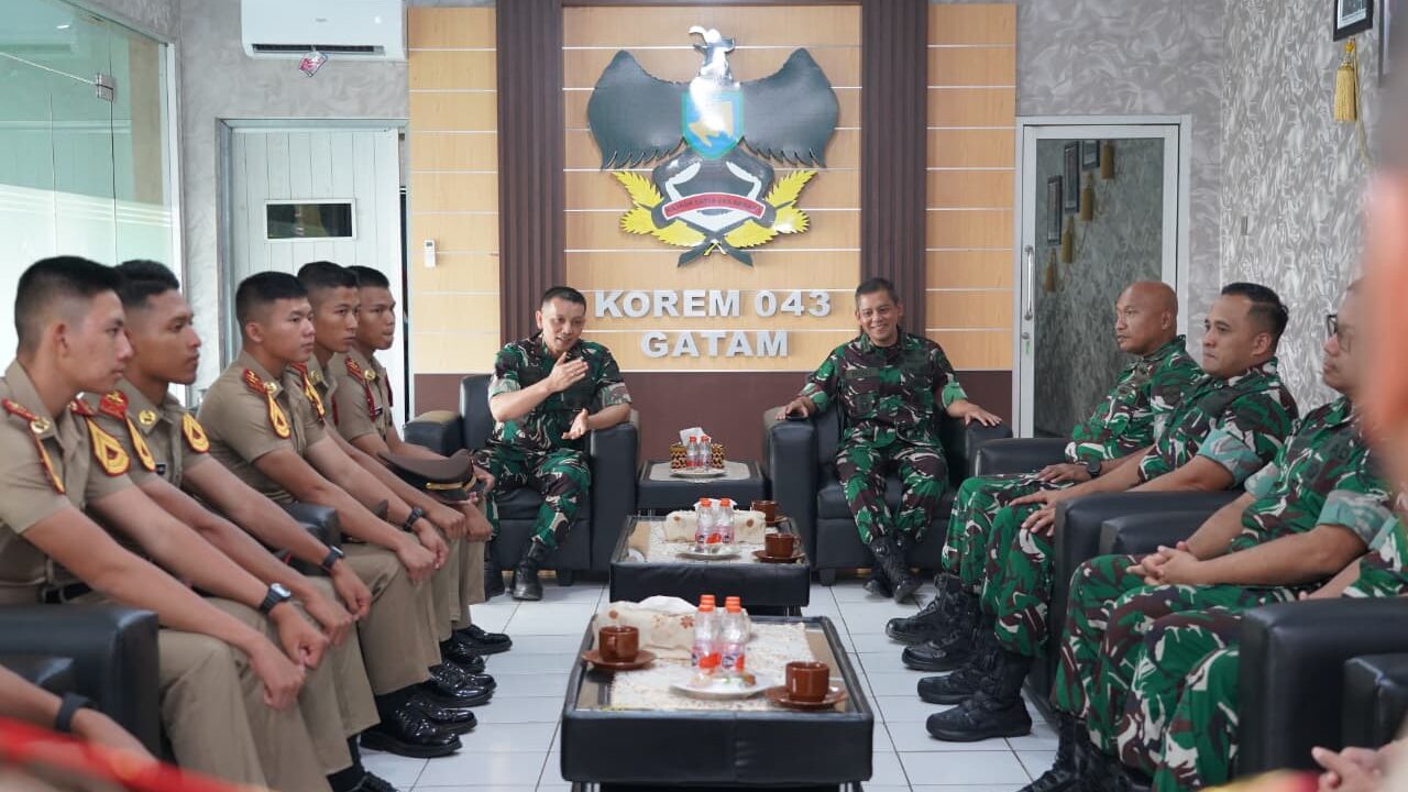 Danrem 043/Gatam Tanamkan Jiwa Kepemimpinan dan Integritas kepada Taruna Akmil