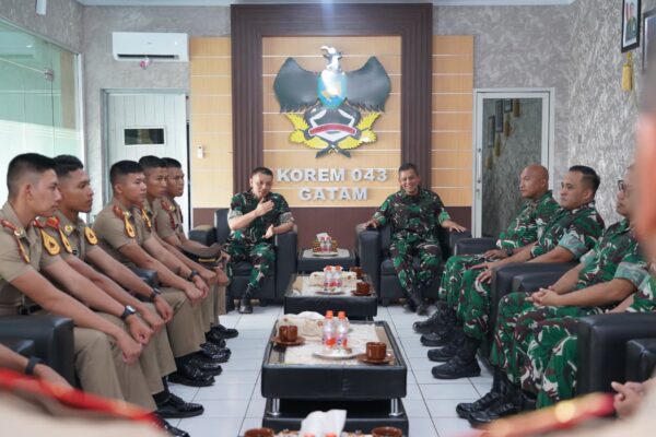 Danrem 043/Gatam Tanamkan Jiwa Kepemimpinan dan Integritas kepada Taruna Akmil