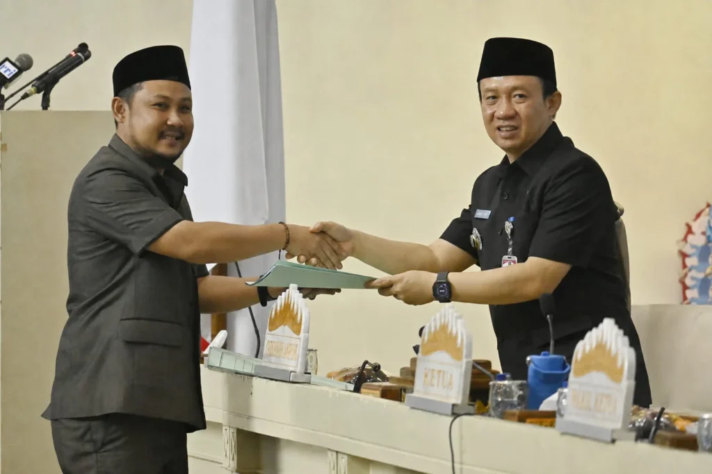 Raperda Pertanggungjawaban APBD Lampung 2025 Masuki Tahap Pandangan Fraksi, DPRD Soroti Akuntabilitas dan Manfaat Anggaran