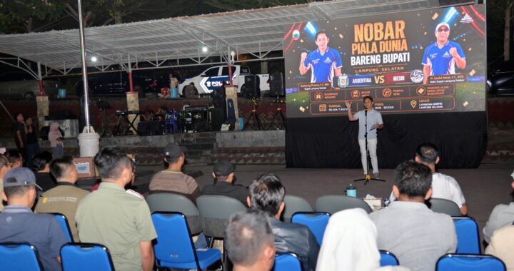 UMKM Raup Berkah dari Nobar Piala Dunia, Bupati Egi: Gema HELAU Gerakkan Ekonomi Rakyat