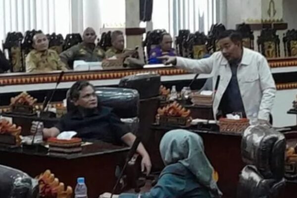 Sudarsono Interupsi, Paripurna DPRD Metro Memanas, Legislator Demokrat Absen Total