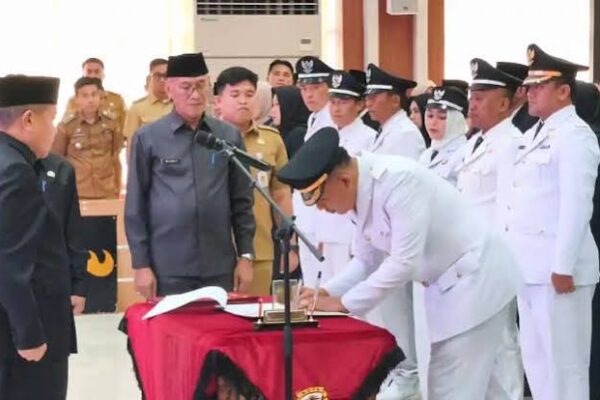 Pemerintah Kota Bandar Lampung Lantik 96 Pejabat: Masyarakat Butuh Pelayanan Cepat dan Ramah