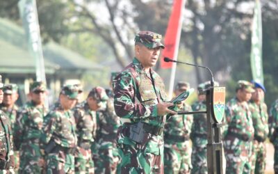Danrem 043/Gatam Kobarkan Semangat Kontingen Balakrem dan Yonif 143/TWEJ di Pembukaan Lomba Binsat HUT Ke-1 Kodam XXI/Radin Inten
