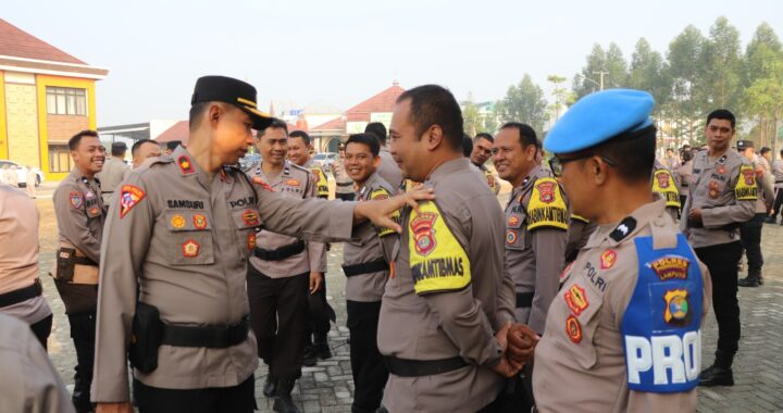 Wakapolres Pringsewu Sidak Ponsel Anggota, Cegah Narkoba dan Judi Online