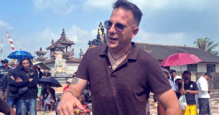 Bukan di Bali, Ngaben Massal Balinuraga Bikin Turis Italia Terpukau, Puluhan Ribu Orang Ikut Menyaksikan