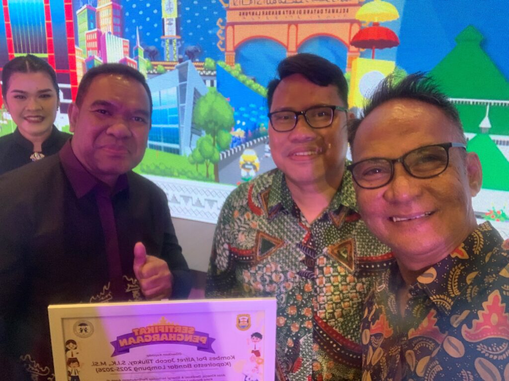 Komnas PA Bandar Lampung Anugerahkan Penghargaan kepada Kombes Pol. Alfret Jacob Tilukay