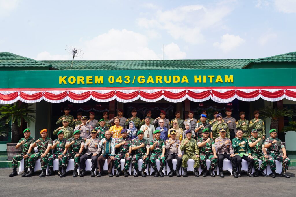 Danrem 043/Gatam Sambut Taruna Akademi TNI dan Akpol, Perkuat Pengabdian Lewat Bhakti Sekolah Rakyat 2026