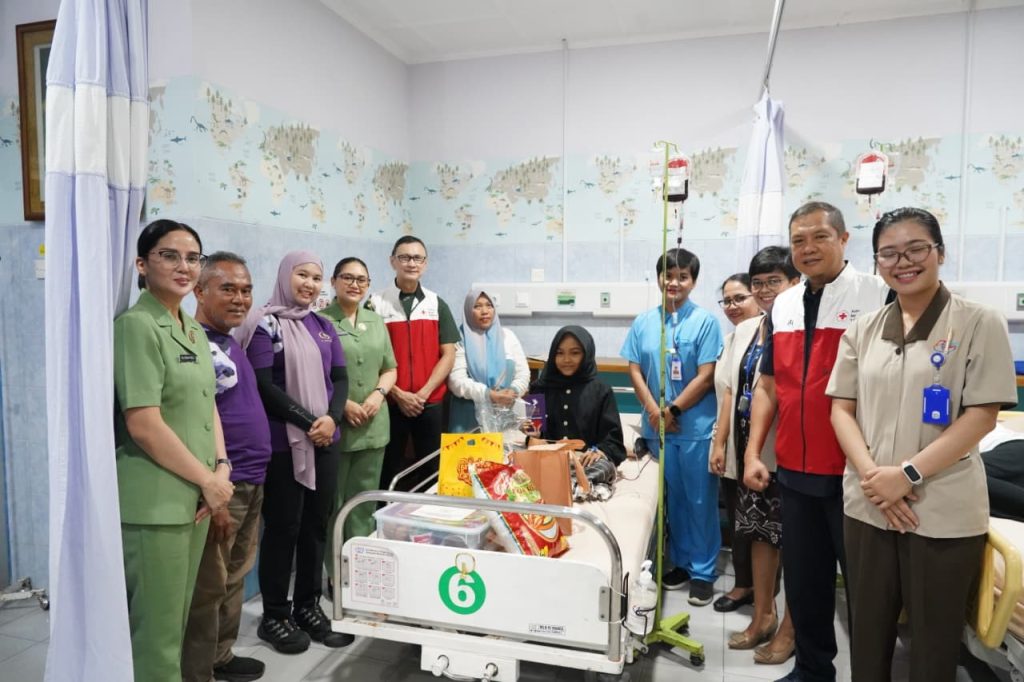 Persit KCK Koorcab Rem 043 Beri Dukungan untuk 13 Anak Penderita Thalasemia