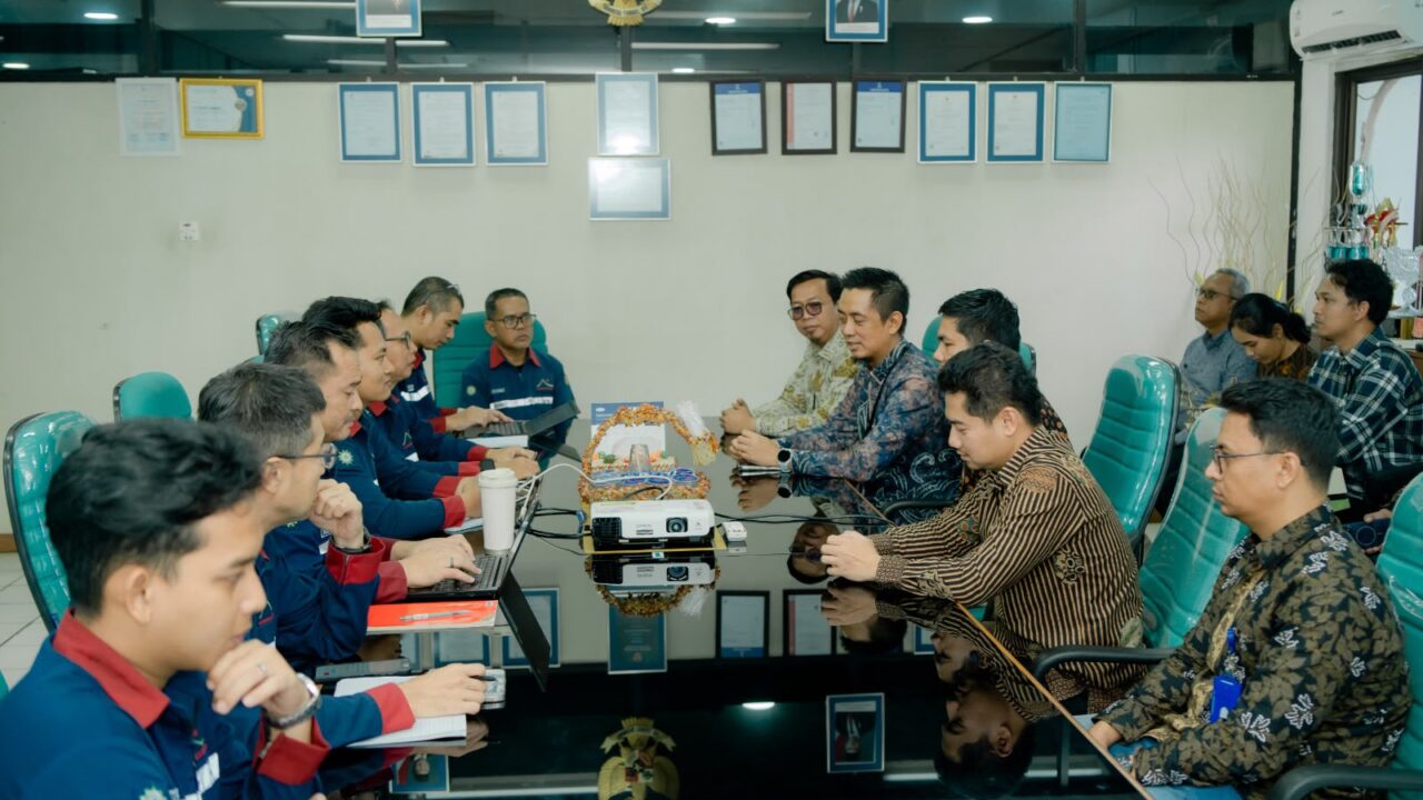 Hari Pelanggan Nasional, PLN UP3 Metro Perkuat Keandalan Listrik untuk Industri Fermentech
