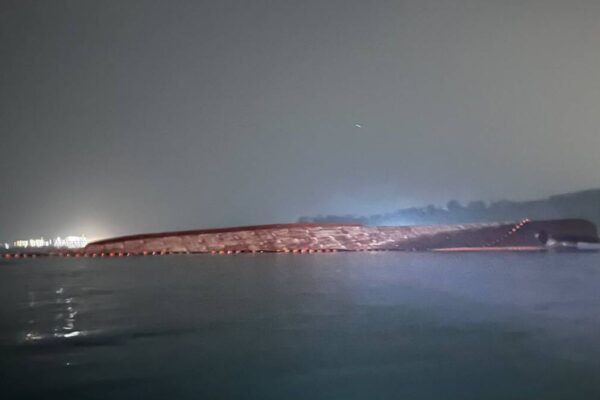 KMP Batumandi Tenggelam Usai Terbakar di Merak, 460 Orang Selamat